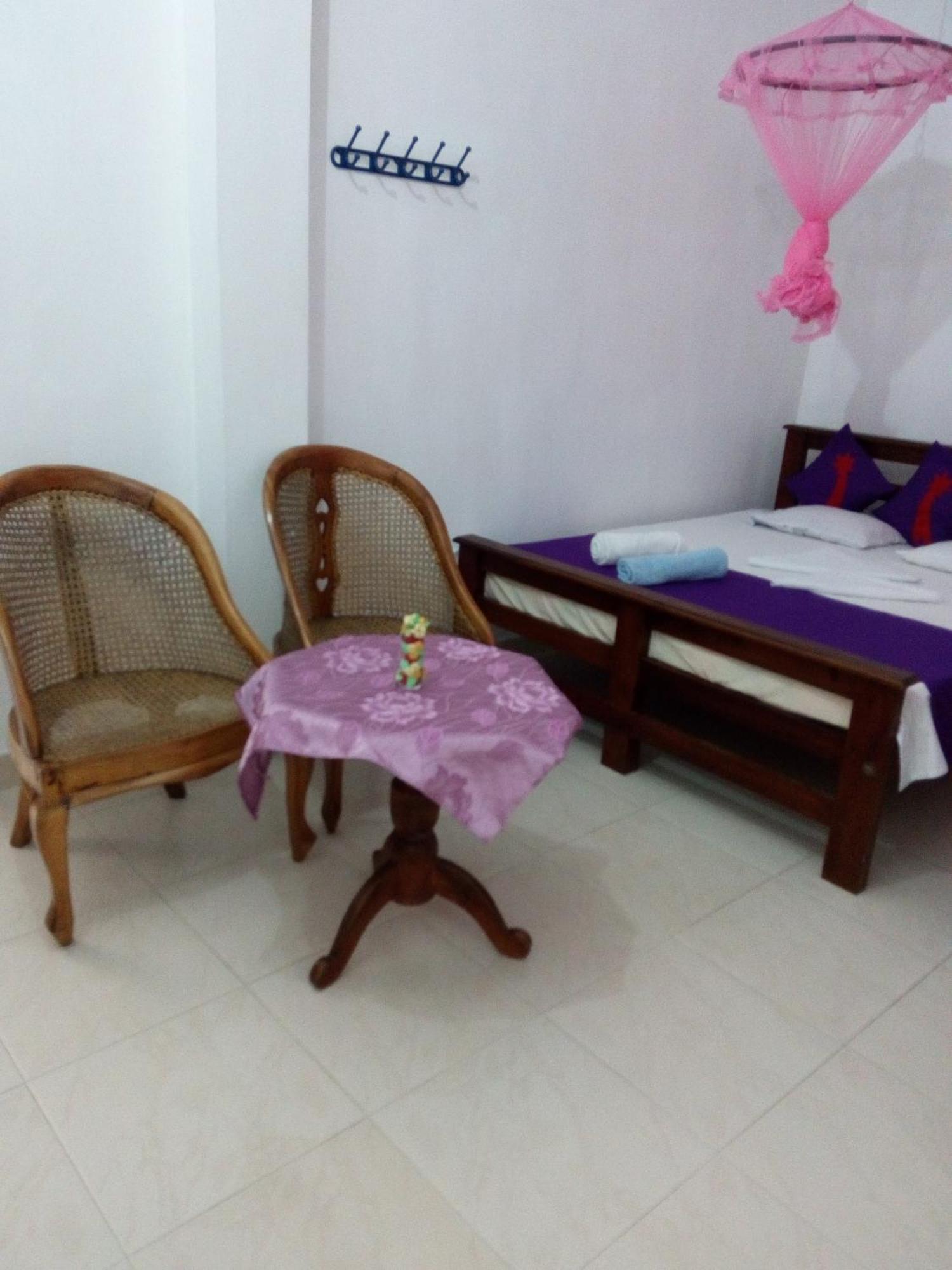 Evening Star Guest Inn Kandy Room photo