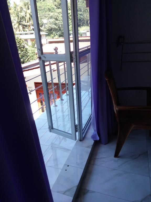 Evening Star Guest Inn Kandy Room photo